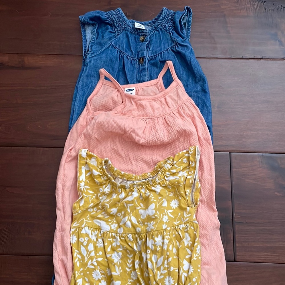 Bundle Old Navy jumpsuits 6-12 months